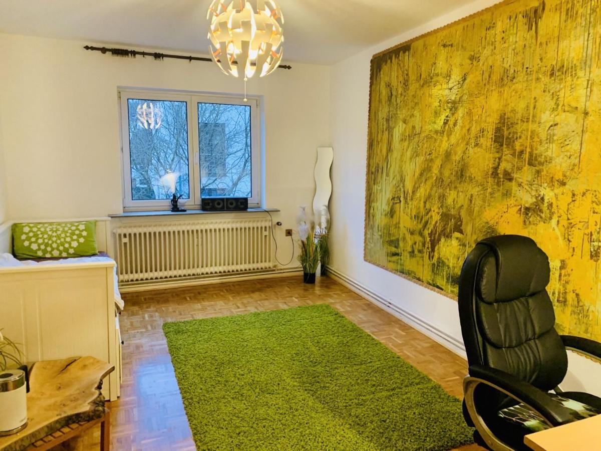 Gaestezimmer Am Weinberg Apartment Kassel Bagian luar foto